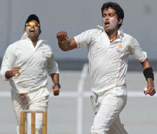 Vinay Kumar bowls out Delhi for 154 runs